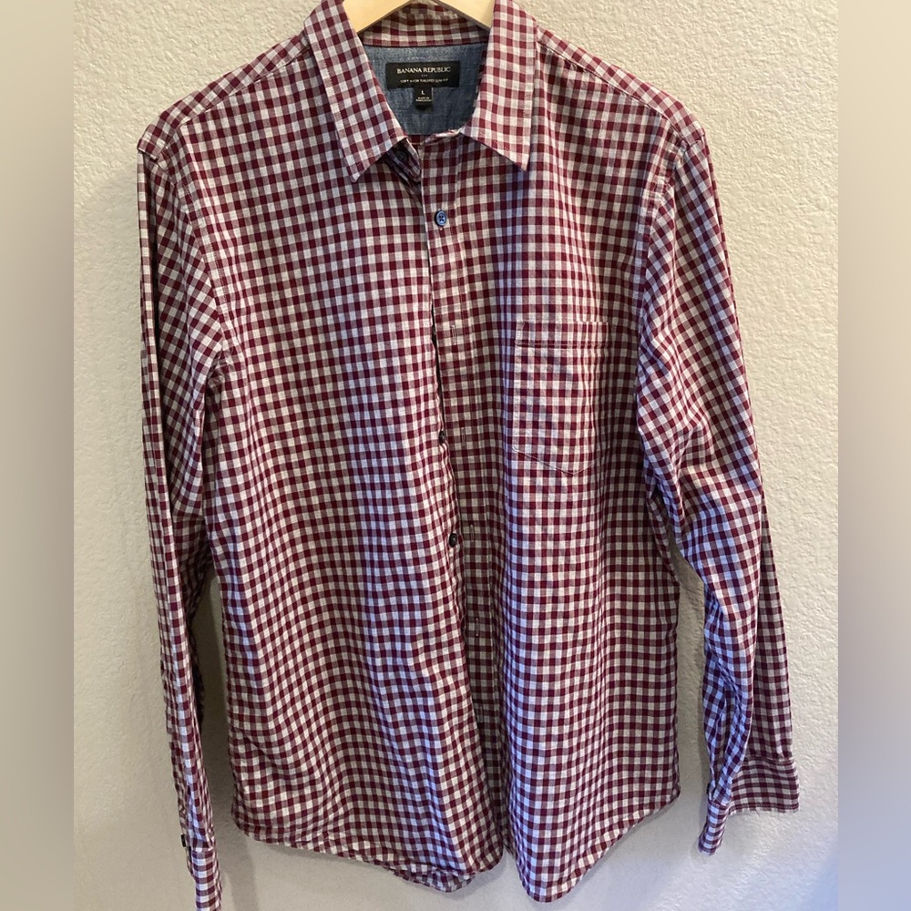 Banana Republic men’s long sleeve dress shirt, size large